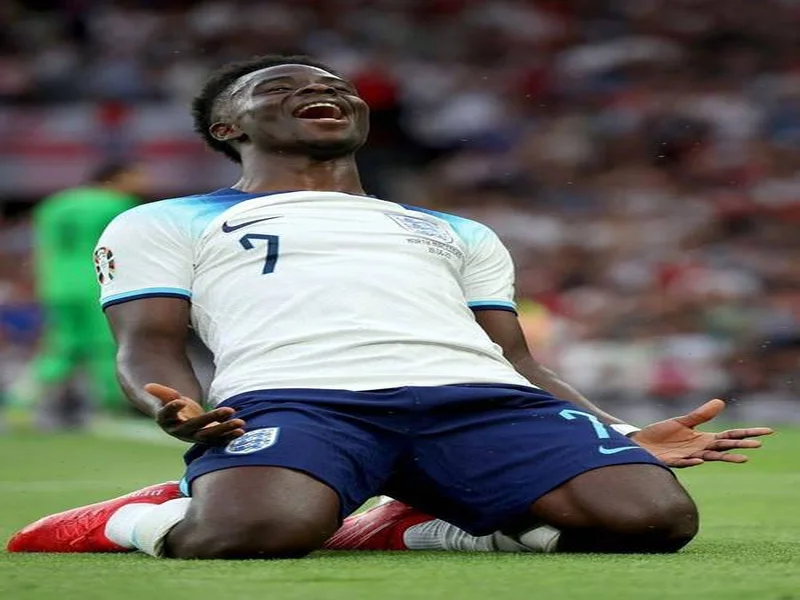 沃尔科特谈萨卡：球员偶尔表现差很正常，他的状态在回暖